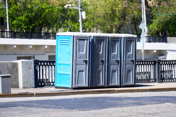 Porta potty delivery and setup in Geneva, AL
